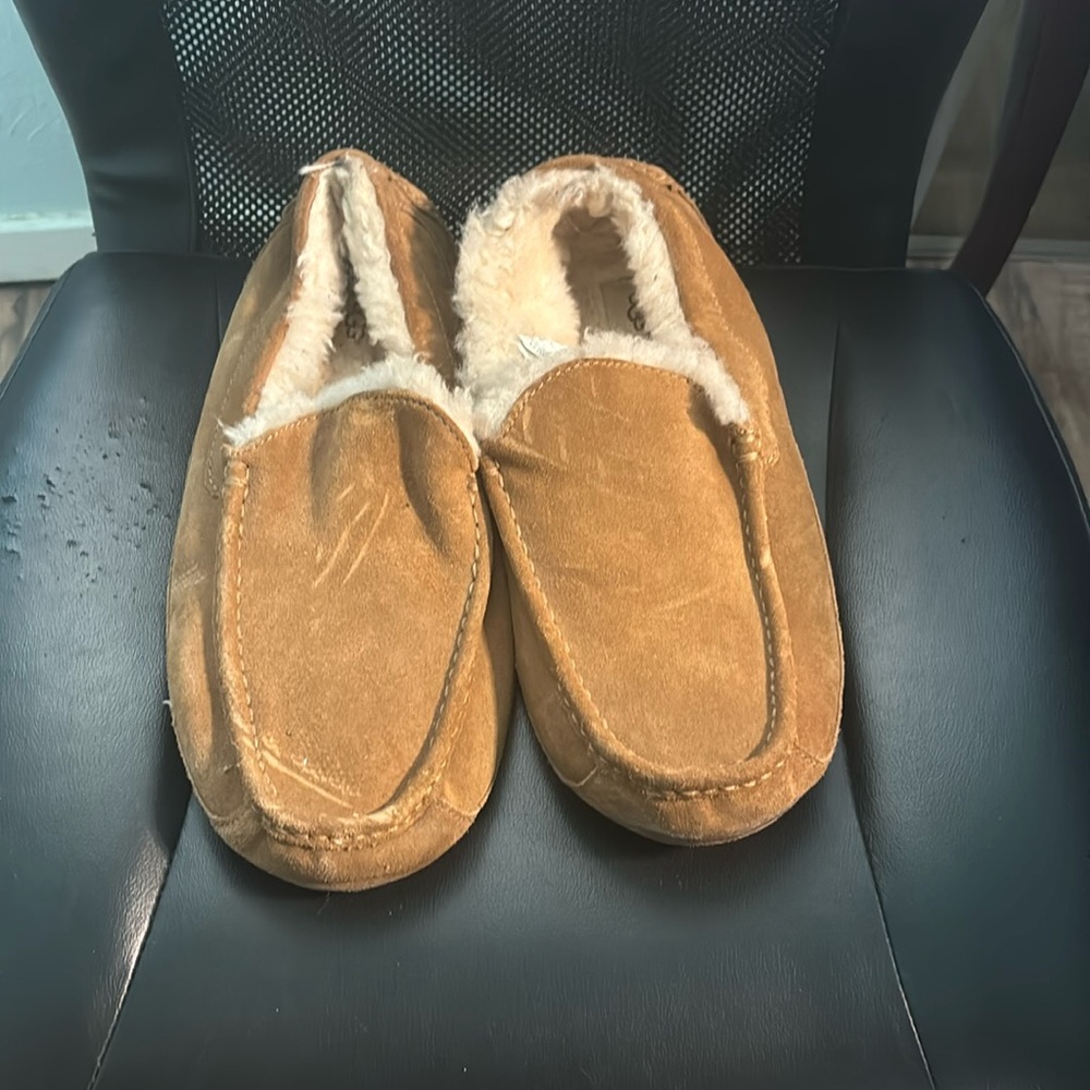 Ugg slippers